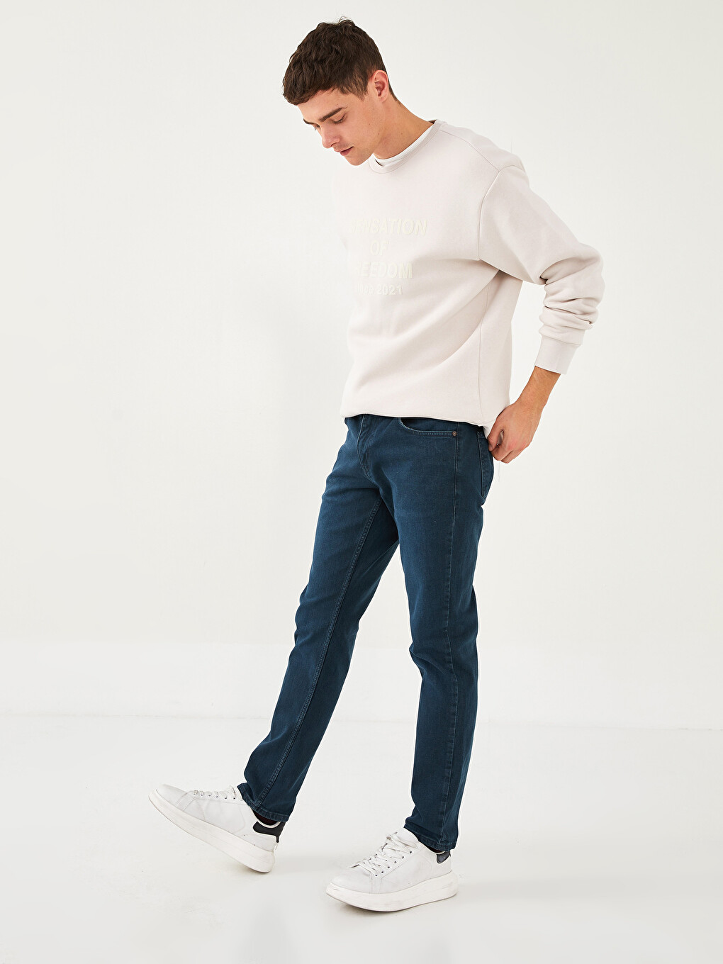 750 Slim Fit Men's Jeans-2