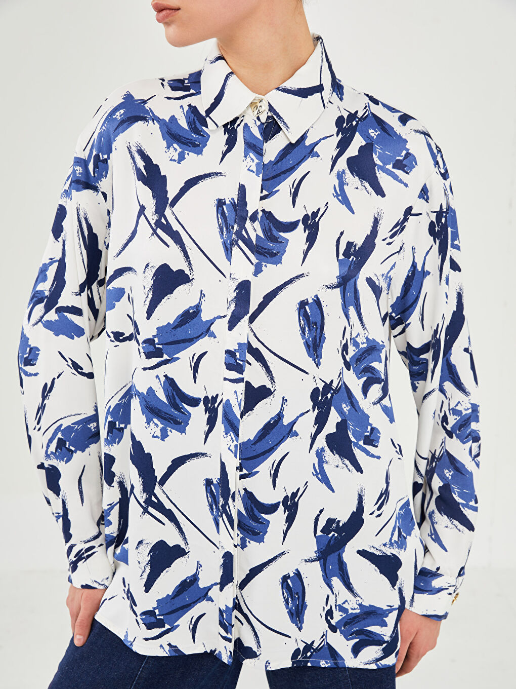 GAMZE SARAÇOĞLU X LCW VISION WOMEN'S SHIRT - BUTTON CLOSURE PATTERNED LONG SLEEVE OVERSIZED VISCOSE FRONT-5