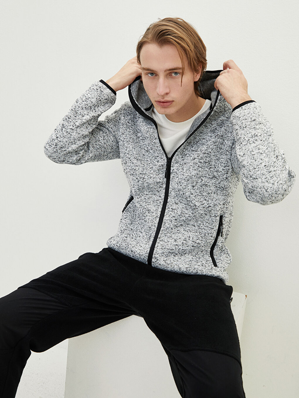 Standard Fit Active Sport Cardigan with Hood -W1KA51Z8-LAL