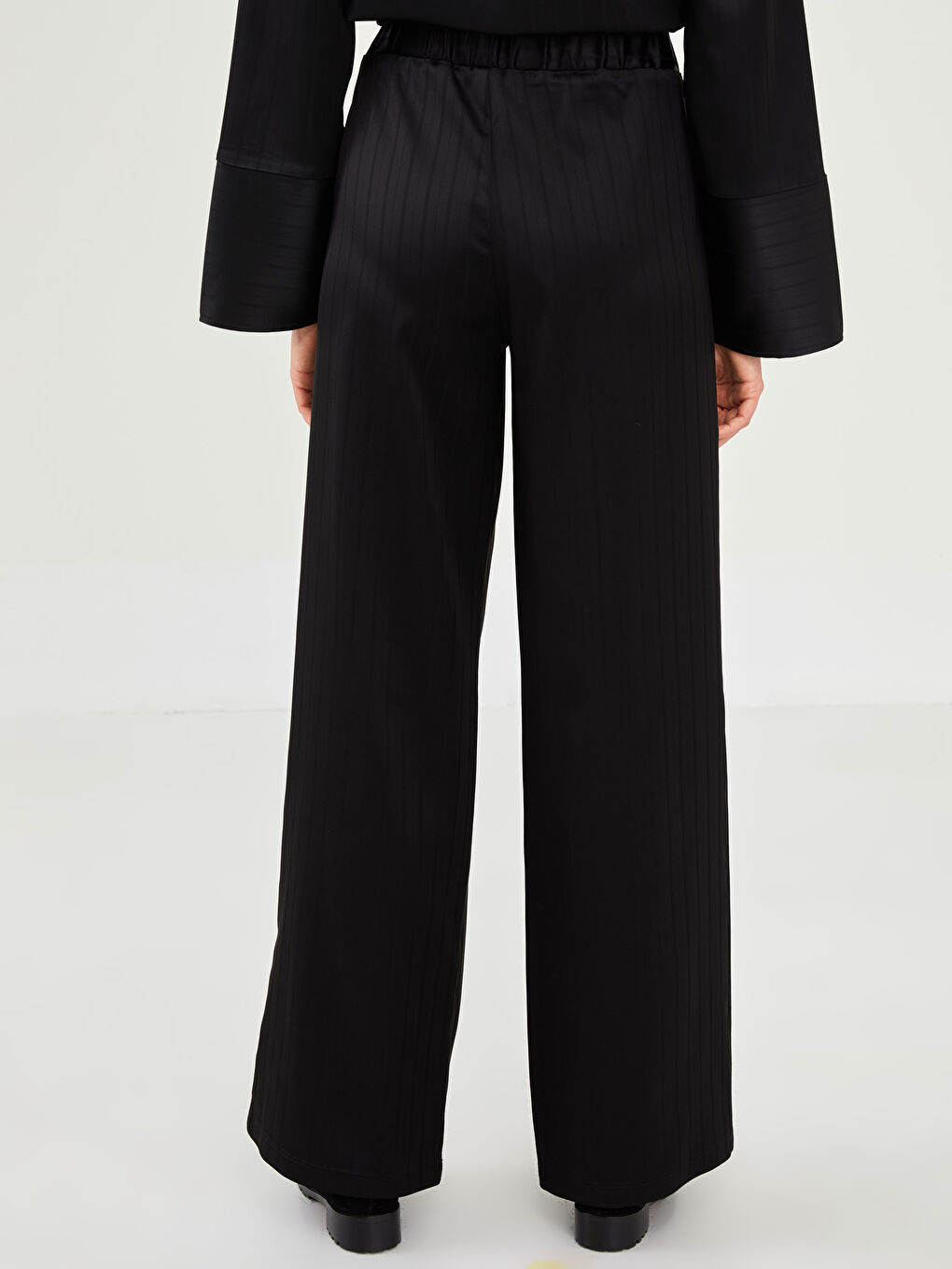 LCW Vision Straight Wide Leg Satin Women's Trousers with Elastic Waist -W1KA54Z8-CVL