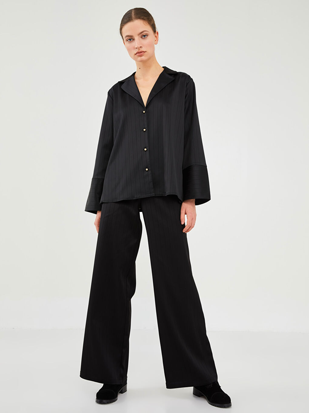 LCW Vision Straight Wide Leg Satin Women's Trousers with Elastic Waist -W1KA54Z8-CVL