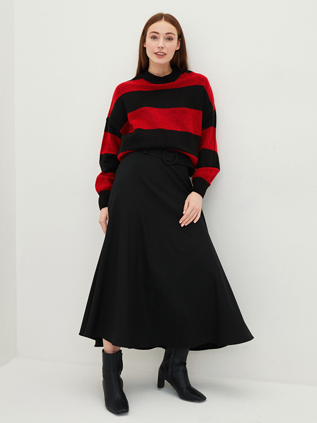 Women's Waist Belt Detailed Straight Skirt-1