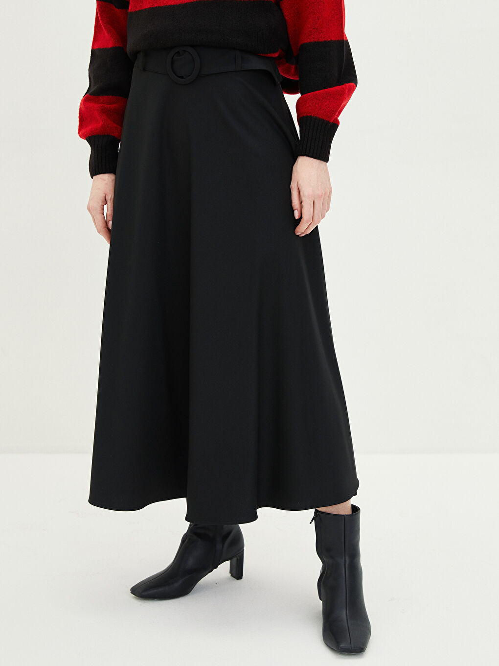 Women's Waist Belt Detailed Straight Skirt-2