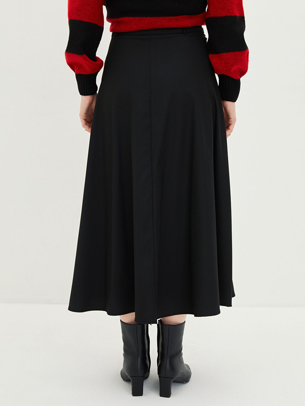 Women's Waist Belt Detailed Straight Skirt-3