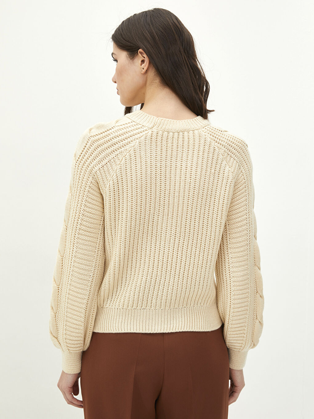 Ekru Bisiklet Yaka Kendinden Desenli Uzun Kollu Kadın Triko Kazak-4