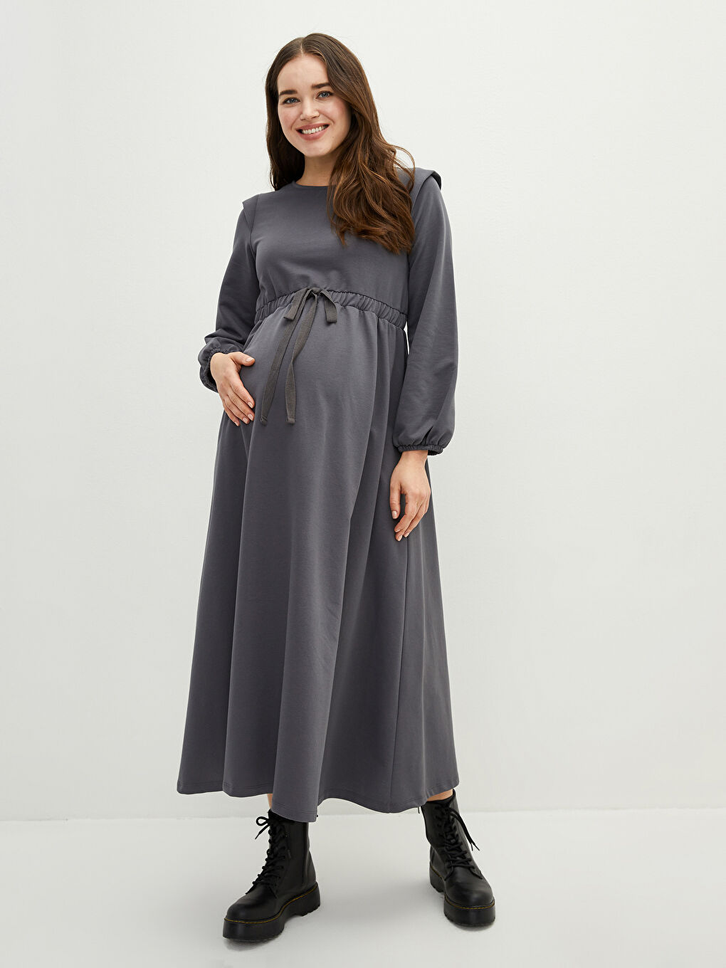 Gri Bisiklet Yaka Düz Beli Bağlama Detaylı Uzun Kollu Hamile Elbise
