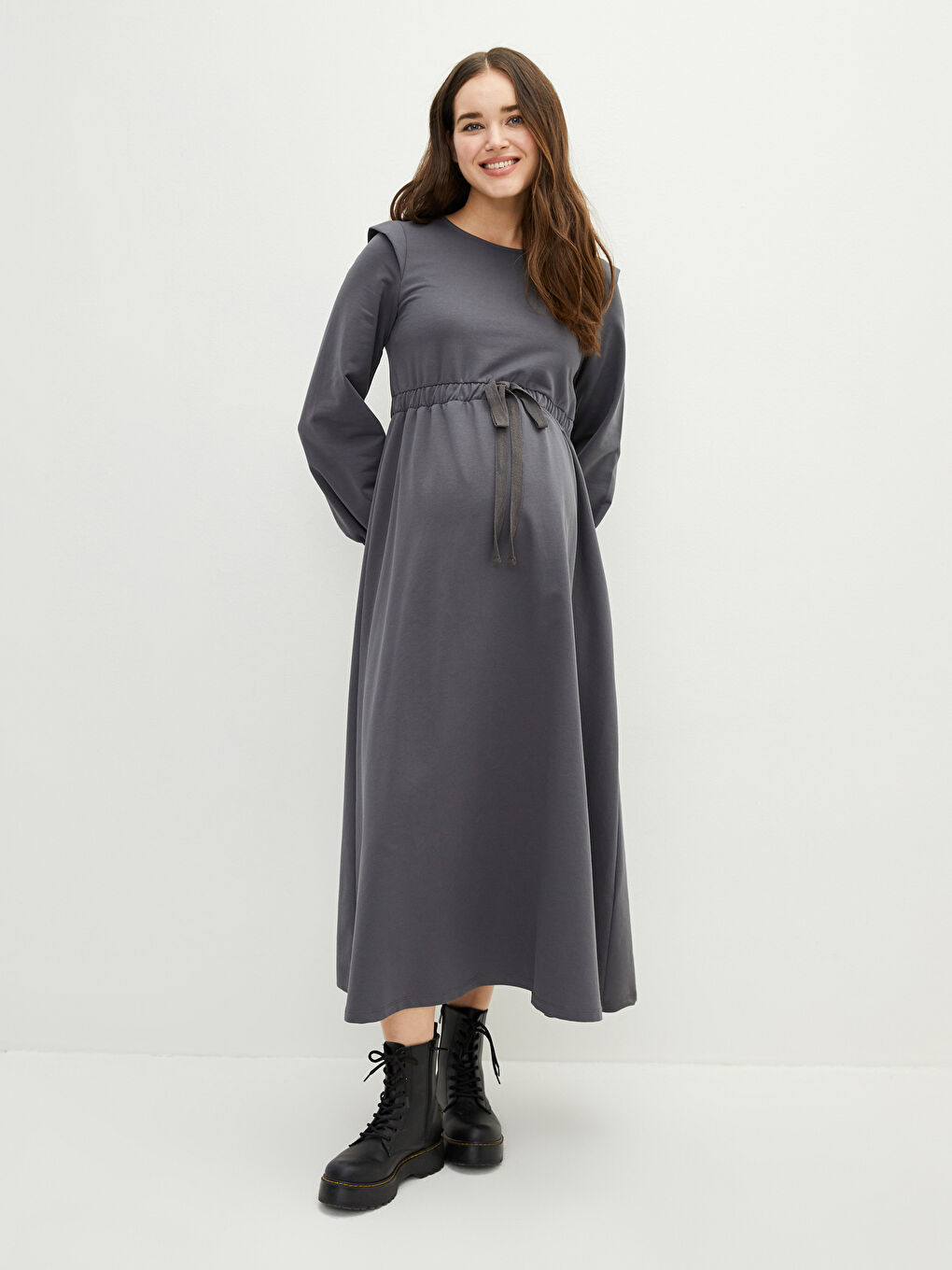 Gri Bisiklet Yaka Düz Beli Bağlama Detaylı Uzun Kollu Hamile Elbise-1
