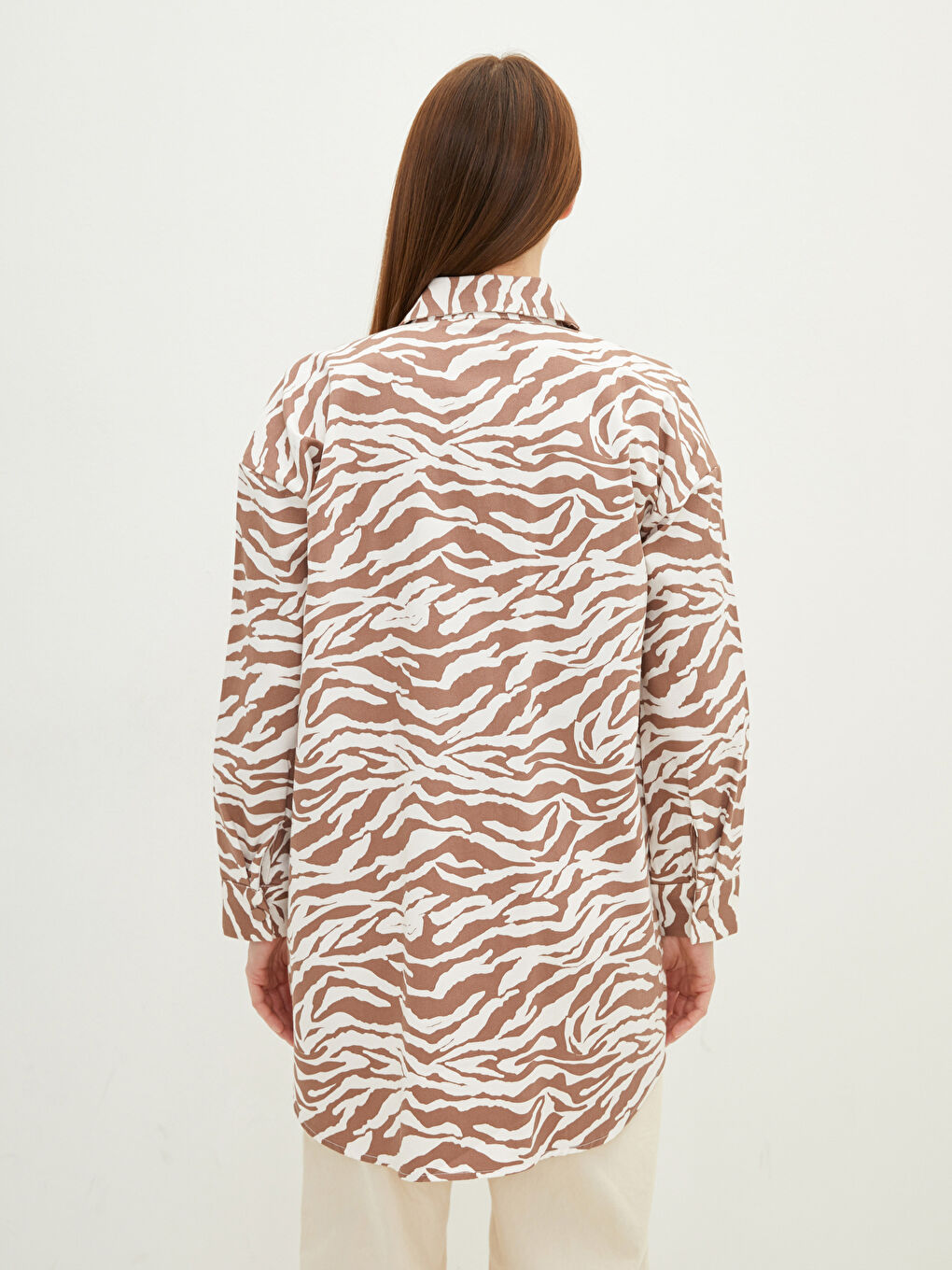 LCW Modest Desenli Uzun Kollu Gabardin Oversize Kadın Gömlek Tunik -W1KC28Z8-LQY