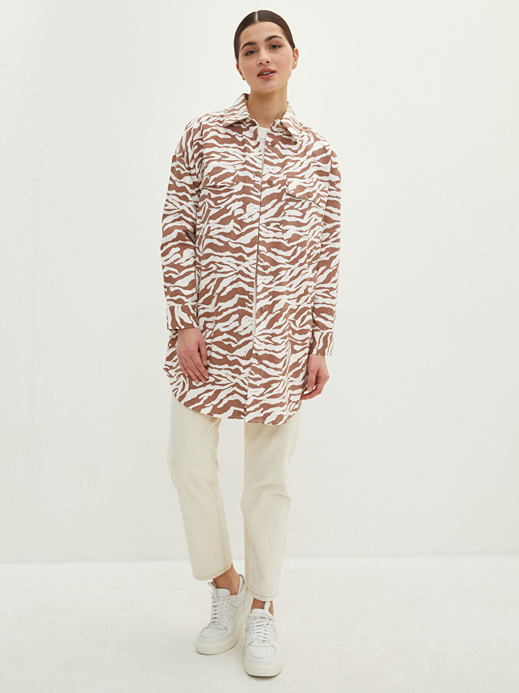 LCW Modest Desenli Uzun Kollu Gabardin Oversize Kadın Gömlek Tunik -W1KC28Z8-LQY