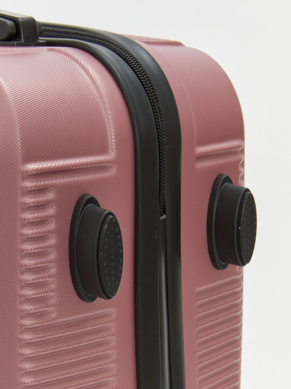 Small Suitcase with Lock Detail-5