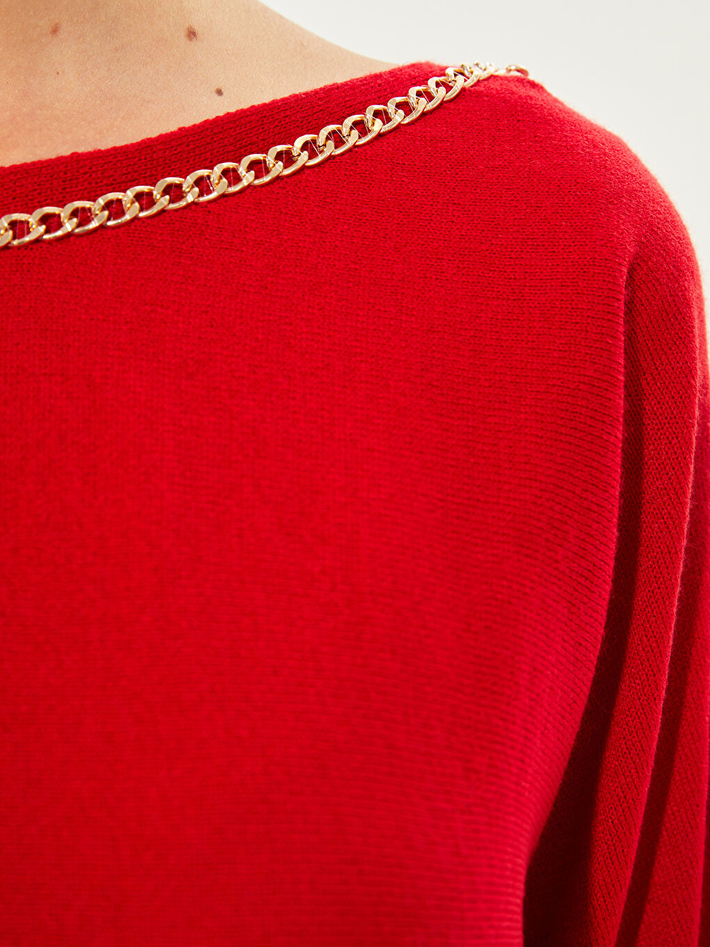 Kırmızı Kayık Yaka Zincir Detaylı Kadın Triko Kazak-3
