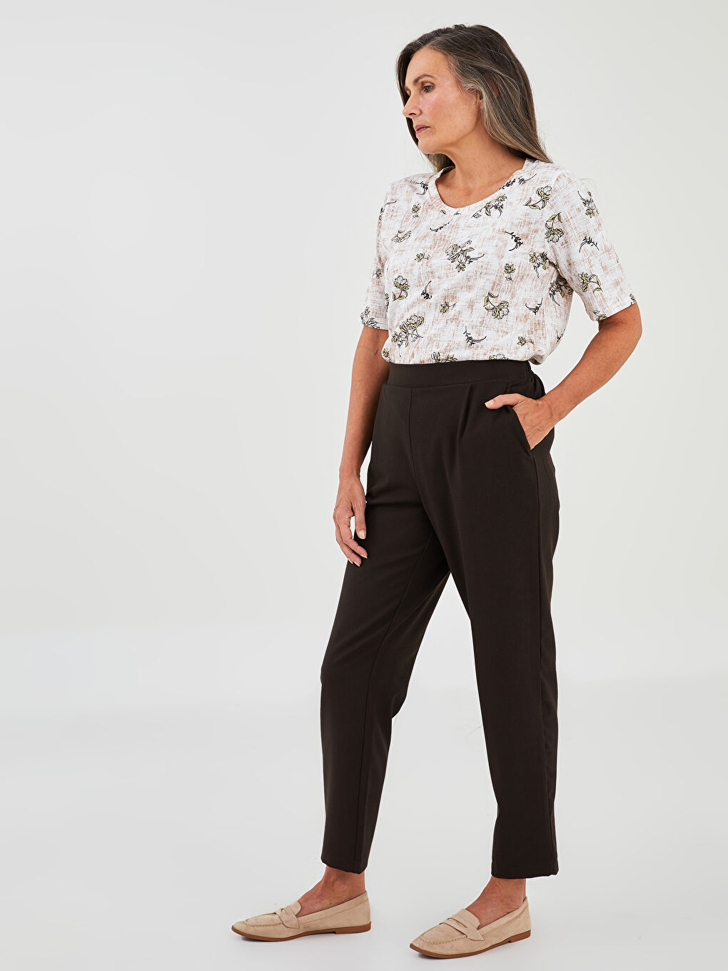 Elastic Waist Comfortable Fit Pocket Detailed Women's Trousers