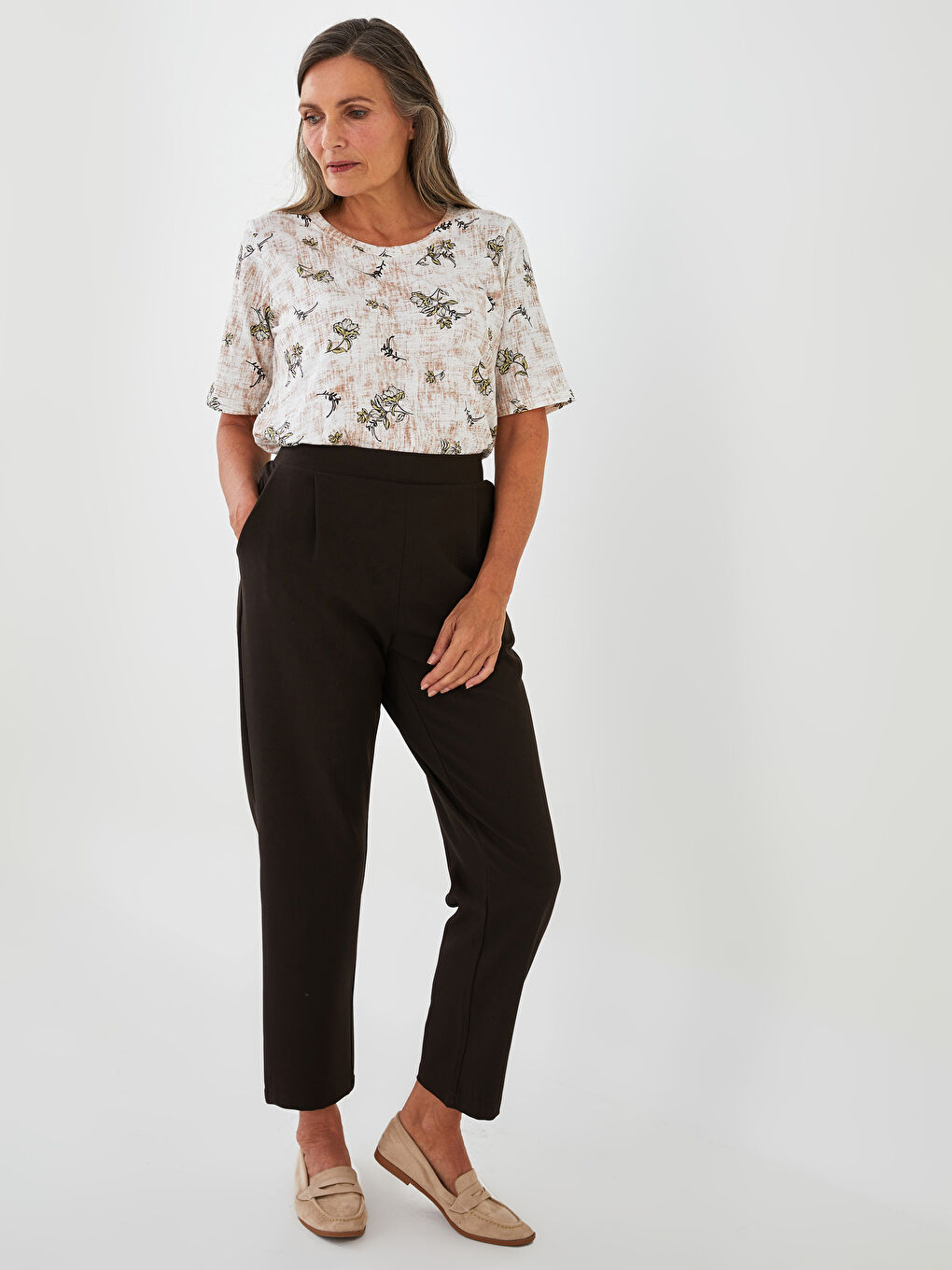 Elastic Waist Comfortable Fit Pocket Detailed Women's Trousers-1