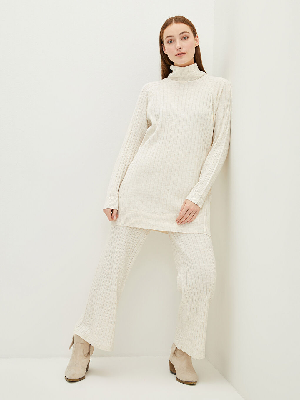 Tunique en Tricot à Col Roulé Uni à Manches Longues pour Femmes-1