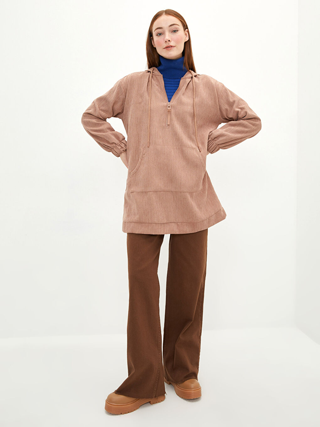 Kahverengi LCW MODEST Kapüşonlu Düz Uzun Kollu Kadife Kadın Tunik-2