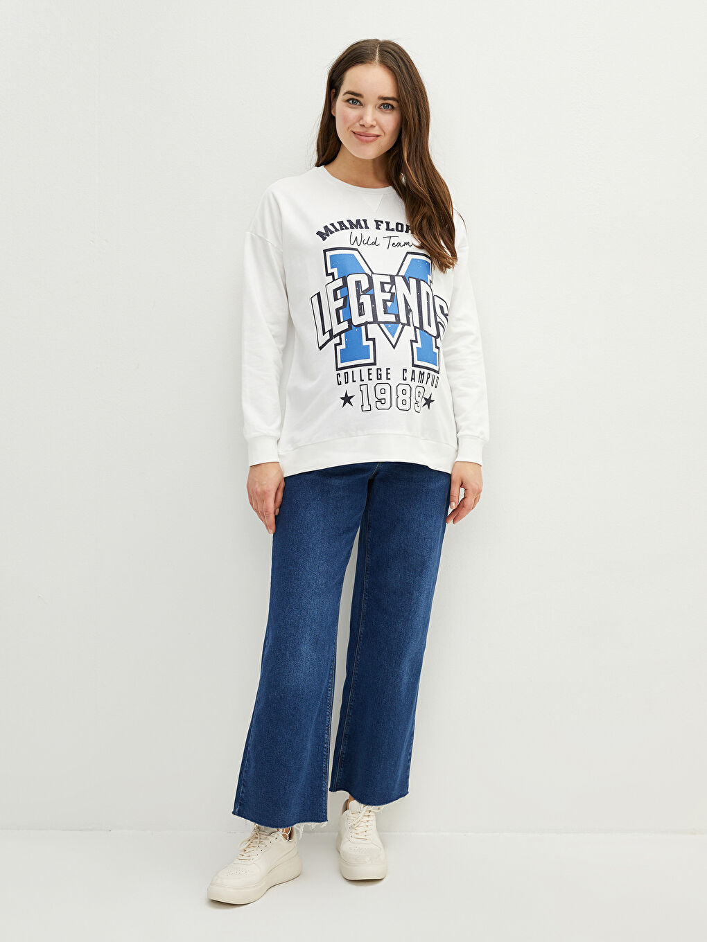 LCWAIKIKI Maternity Bisiklet Yaka Baskılı Uzun Kollu Hamile Sweatshirt -W1KG97Z8-JA6