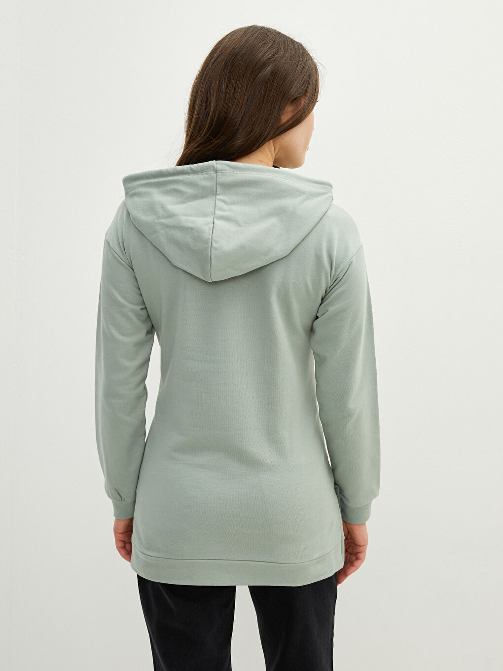 سويت شيرت حمل بـ كُم طويل سادة بـ زُنط مع فتحة للرضاعة-6