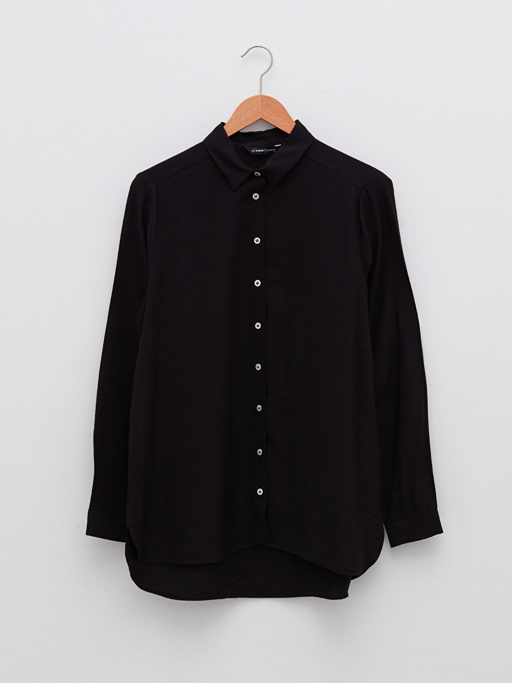 Chemise Pour Femmes En Crêpe Uni À Manches Longues Et Fermeture Boutonnée Sur Le Devant-5