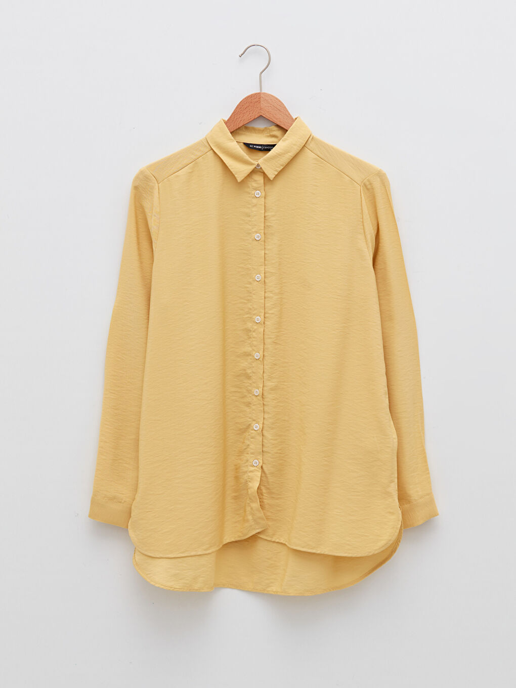 Chemise Pour Femmes En Crêpe Uni À Manches Longues Et Fermeture Boutonnée Sur Le Devant-4