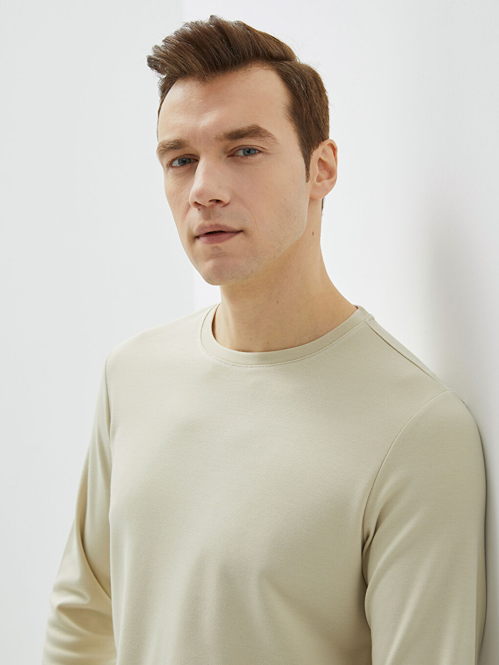 Ekru Bisiklet Yaka Uzun Kollu Basic Erkek Tişört