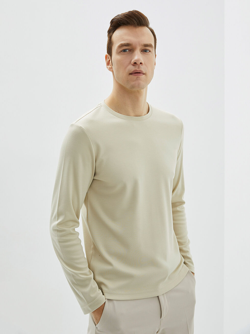 Ekru Bisiklet Yaka Uzun Kollu Basic Erkek Tişört-1