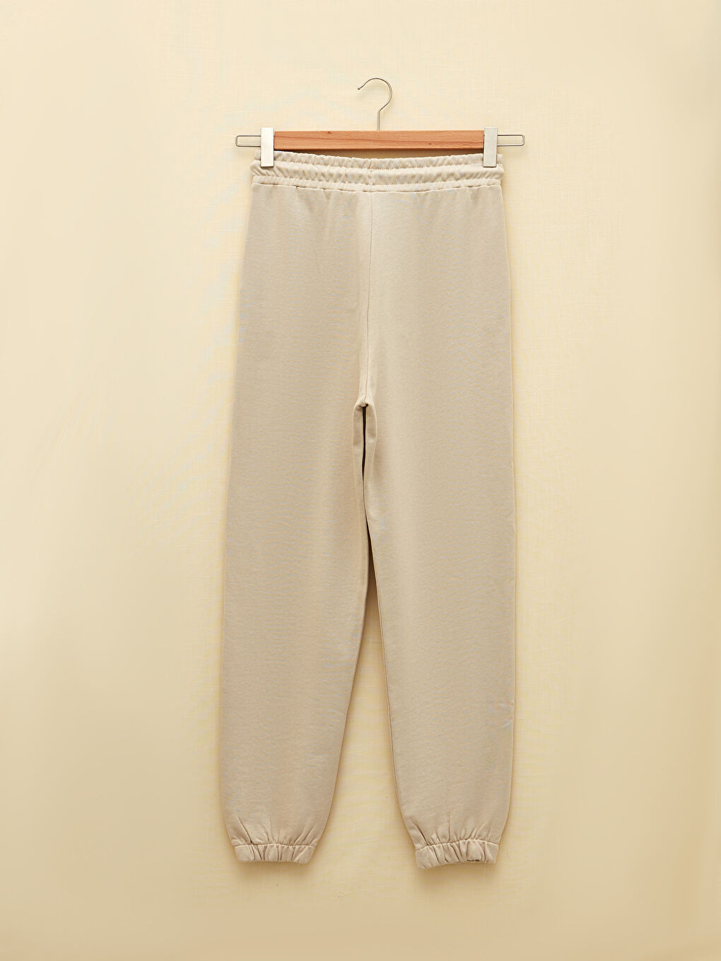 Bej Beli Lastikli Düz Cep Detaylı Hamile Jogger Eşofman Altı-7