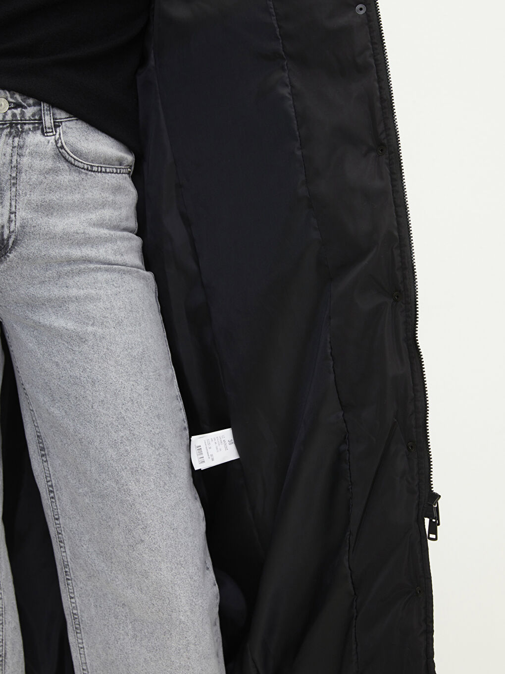 Siyah Kadın Kapüşonlu Düz Şişme Mont-5