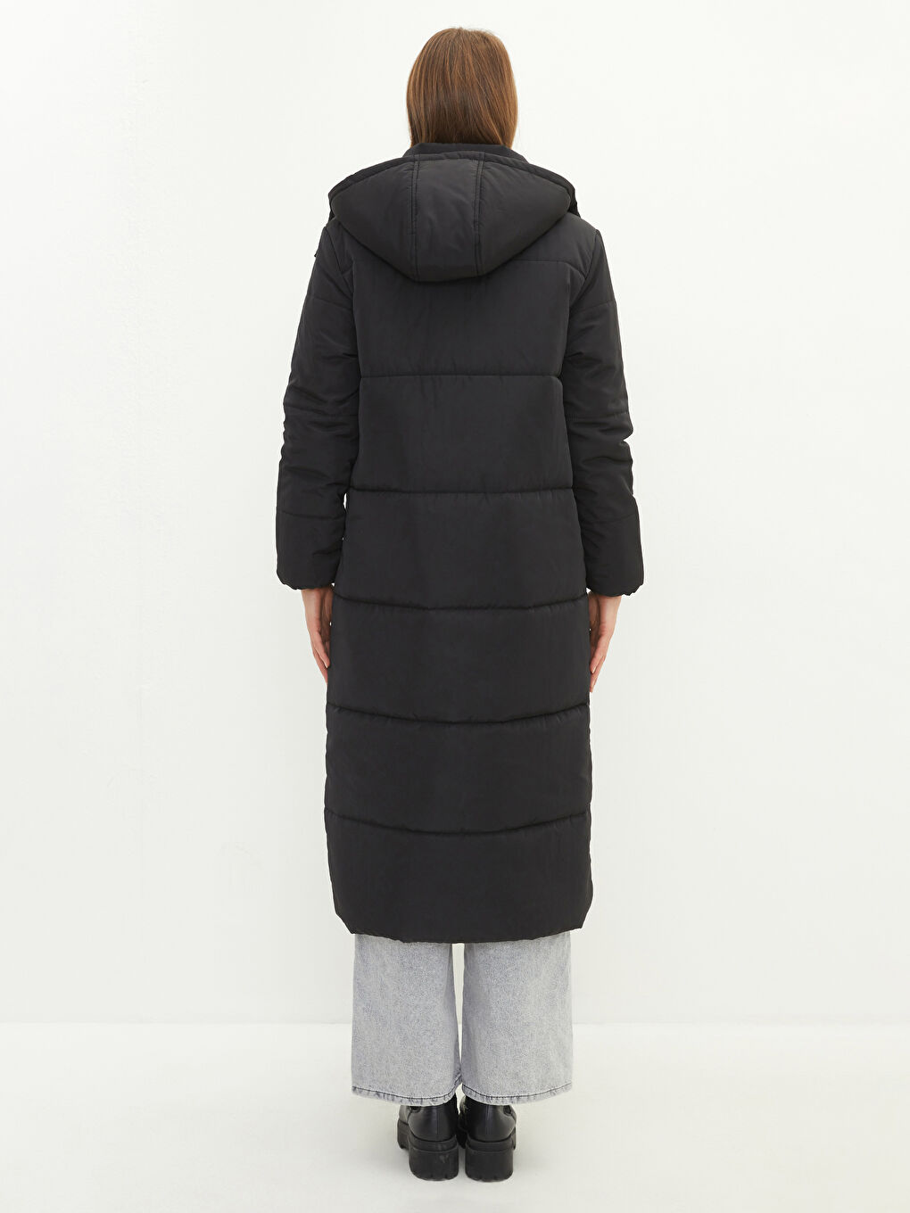 Siyah Kadın Kapüşonlu Düz Şişme Mont-6