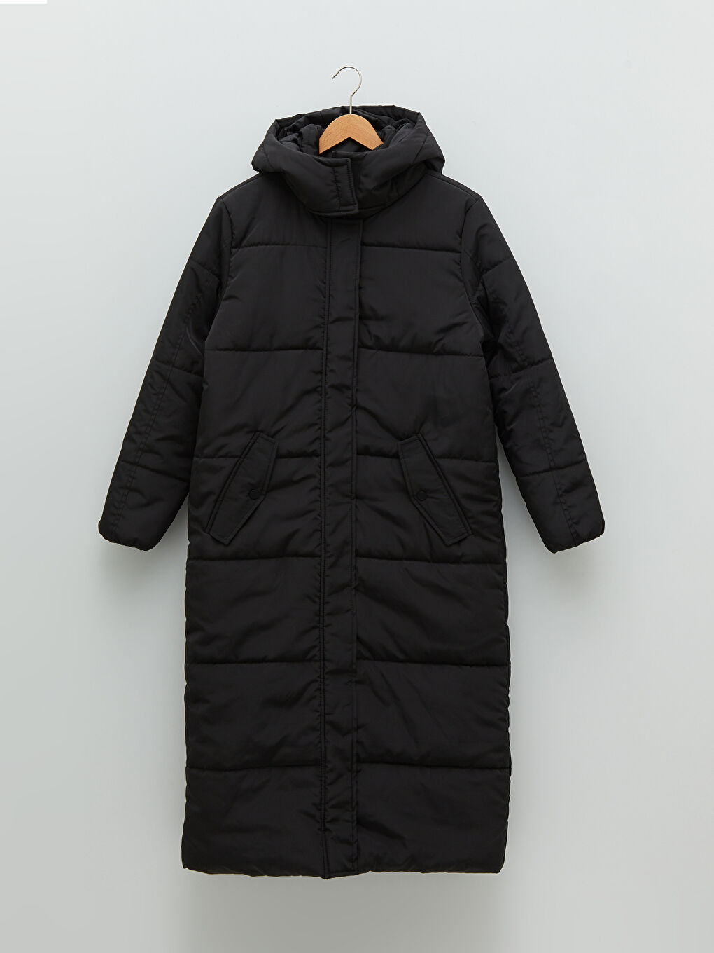 Siyah Kadın Kapüşonlu Düz Şişme Mont-7