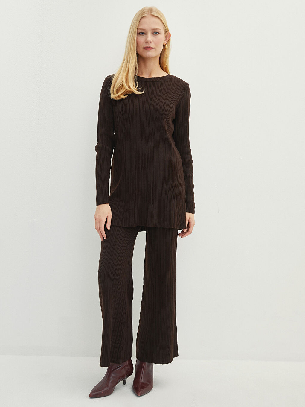 Women's Elasticated Waist Plain Knitwear Trousers-1