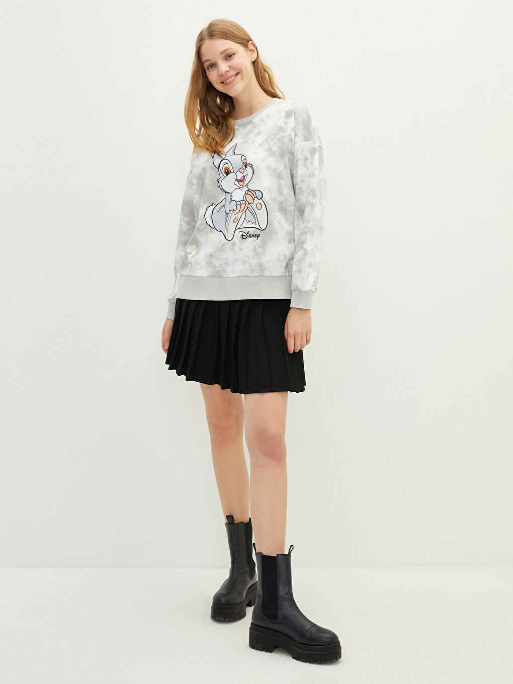 Beyaz Bisiklet Yaka Thumper Baskılı Uzun Kollu Kadın Sweatshirt-2