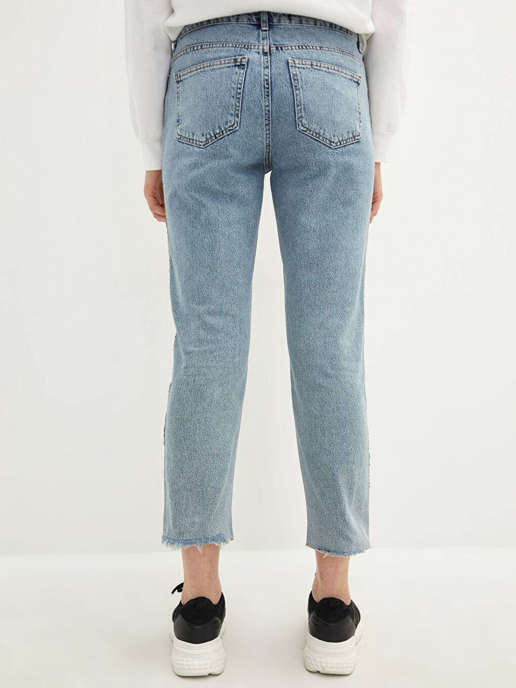 Normal Rise Straight Fit Women Rodeo Jeans-4
