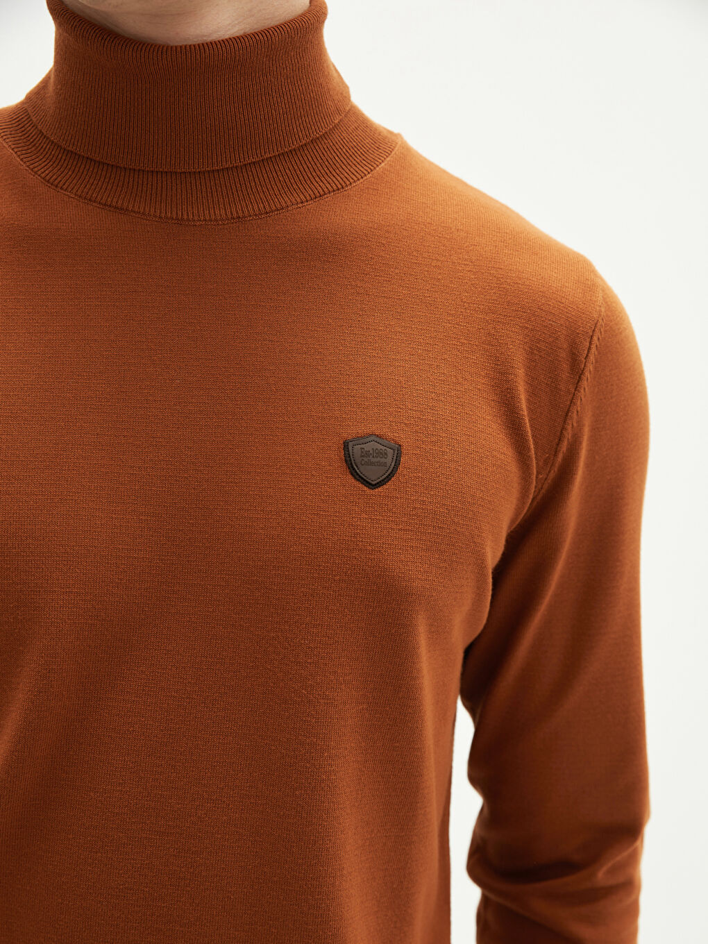 Kahverengi Balıkçı Yaka Uzun Kollu İnce Erkek Triko Kazak-3