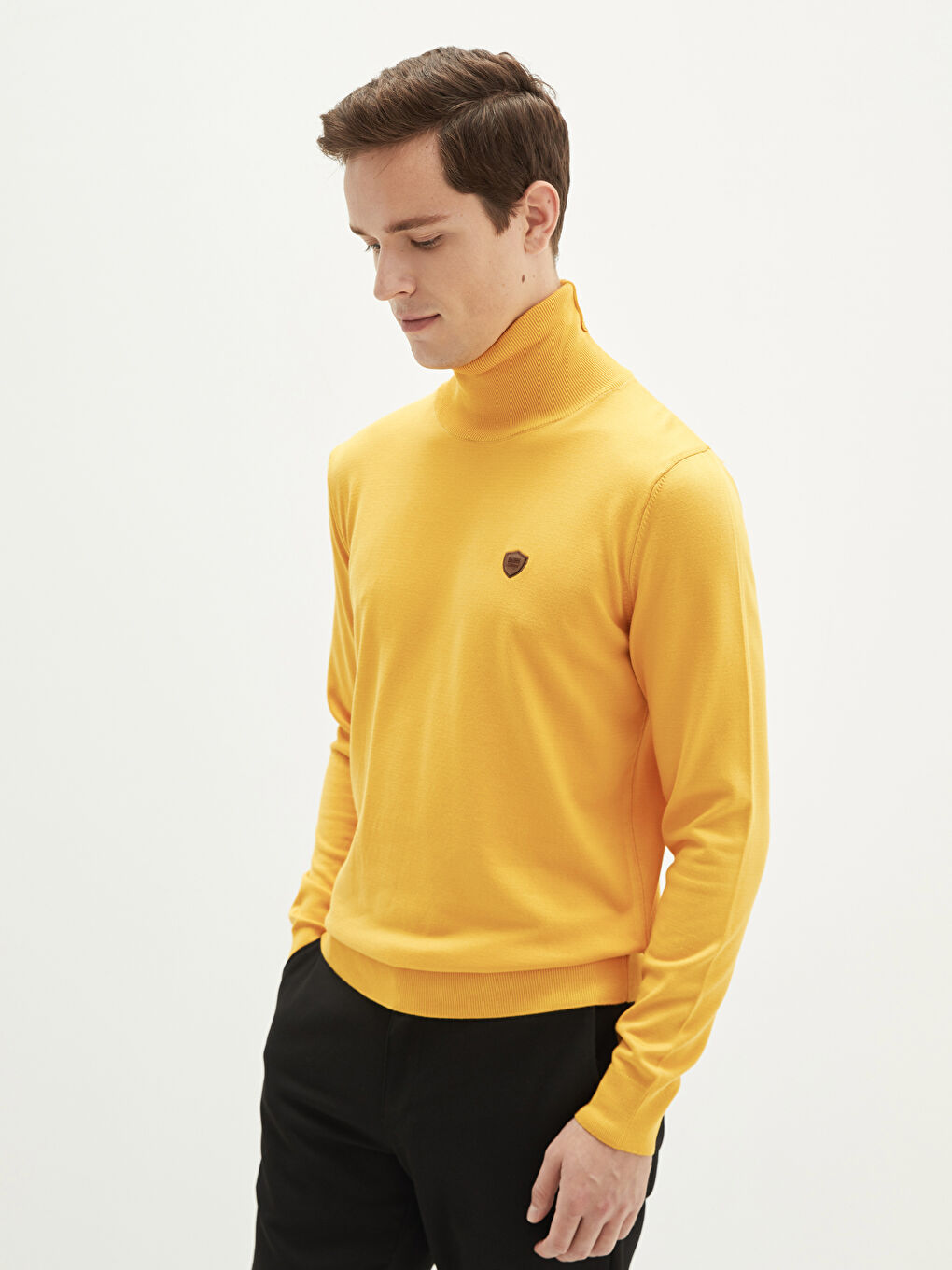 Sarı Balıkçı Yaka Uzun Kollu İnce Erkek Triko Kazak-1