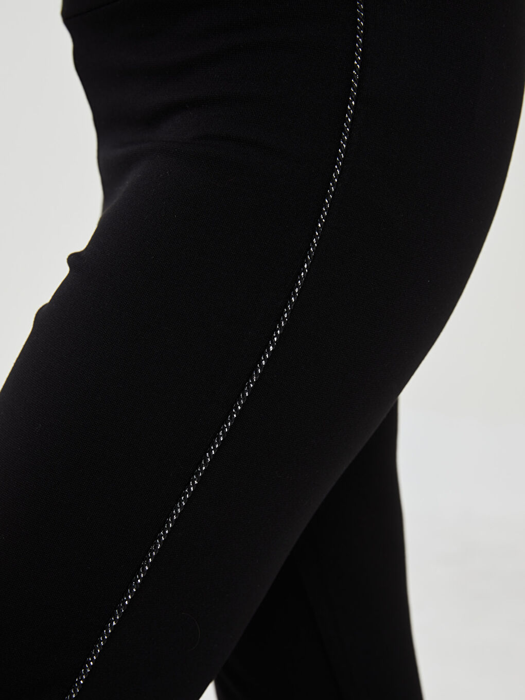 Elastic Waist Band Detailed Women's Leggings-3