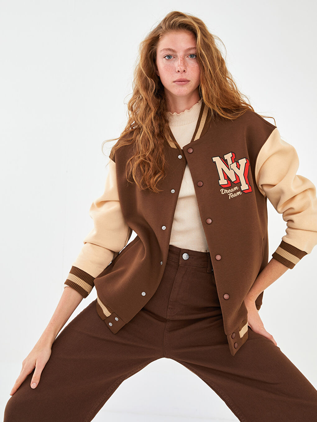 جاكت كلية كم طويل مطبوع للسيدات