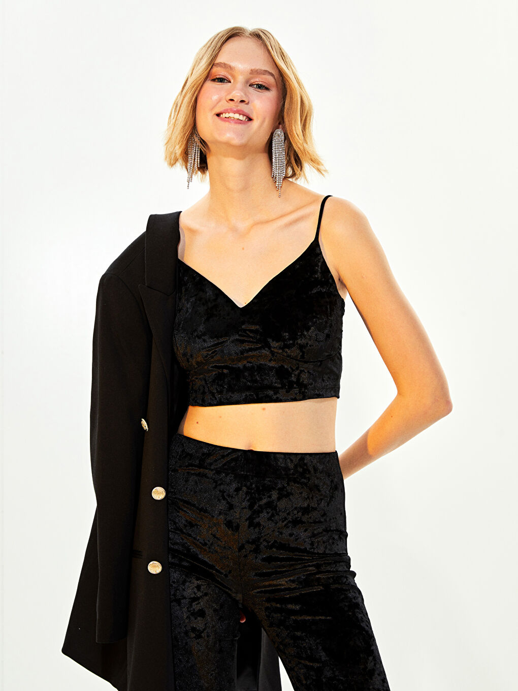 Siyah V Yaka Askılı Kadın Büstiyer-4