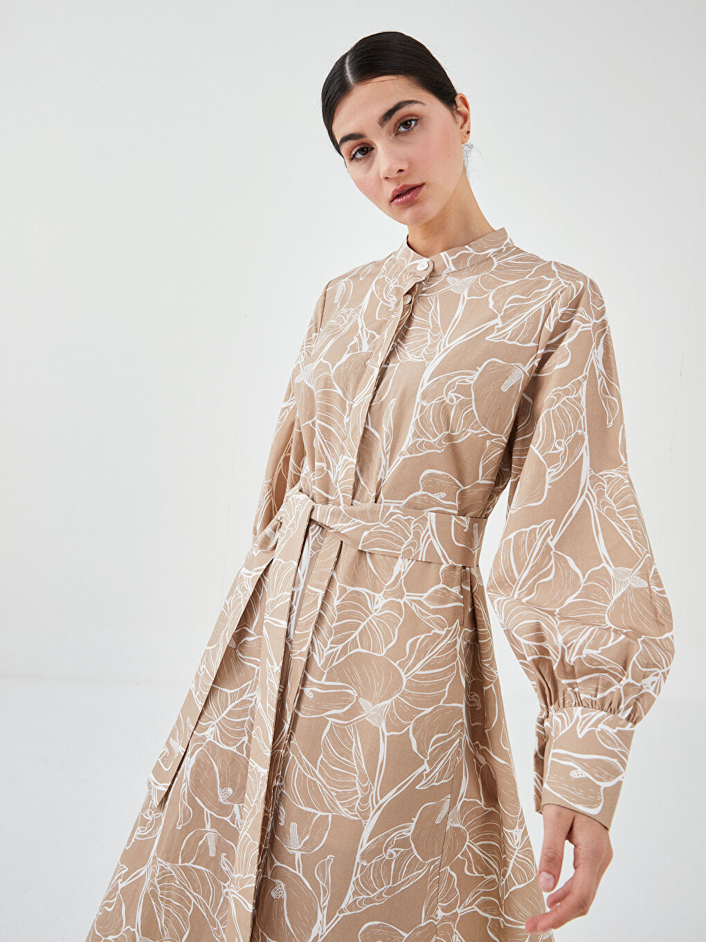 Bej Hakim Yaka Desenli Uzun Kollu Kadın Elbise-3