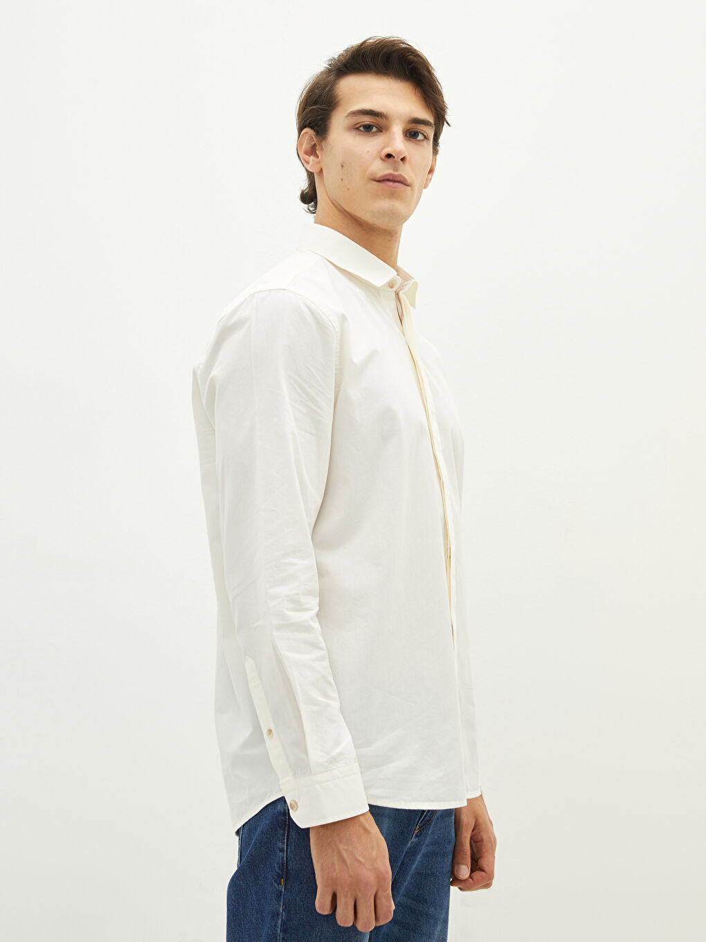 Beyaz Regular Fit Uzun Kollu Atatürk Temalı Erkek Gömlek-3