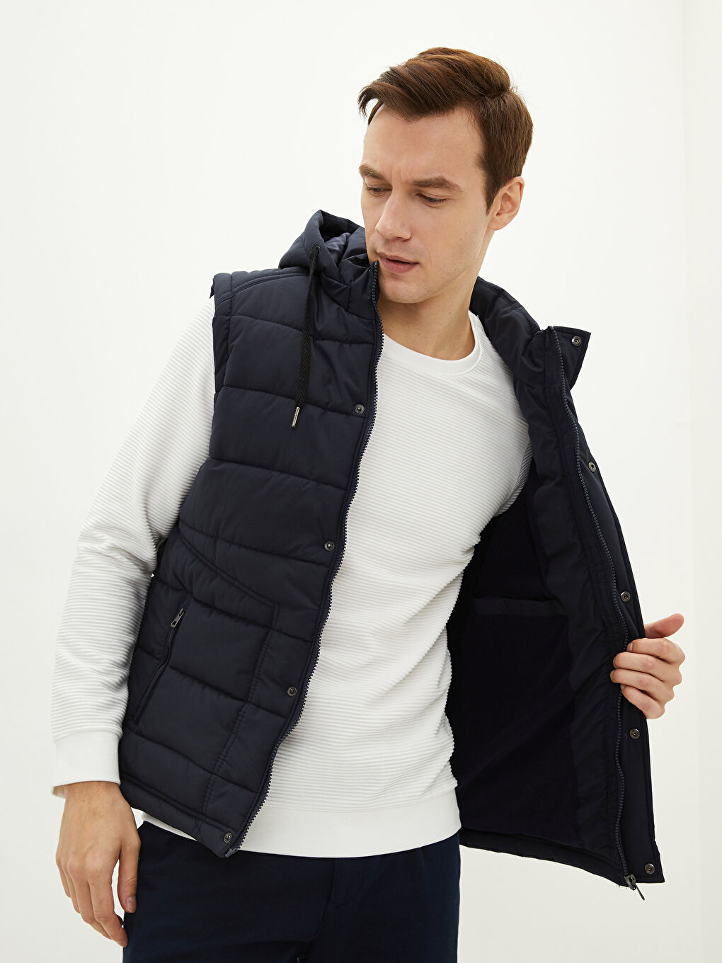 Lacivert Standart Kalıp Kapüşonlu Kalın Erkek Yelek-1