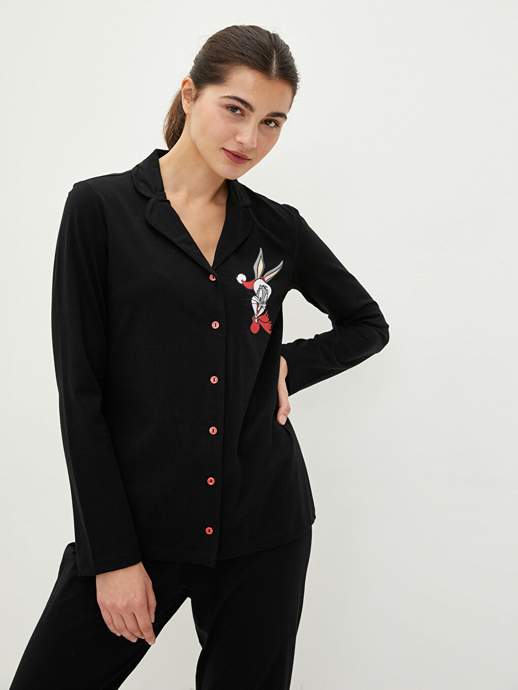LCW DREAM Shirt Collar Bugs Bunny Printed Long Sleeve Cotton Women's Pajamas Set -W1KO36Z8-CVL