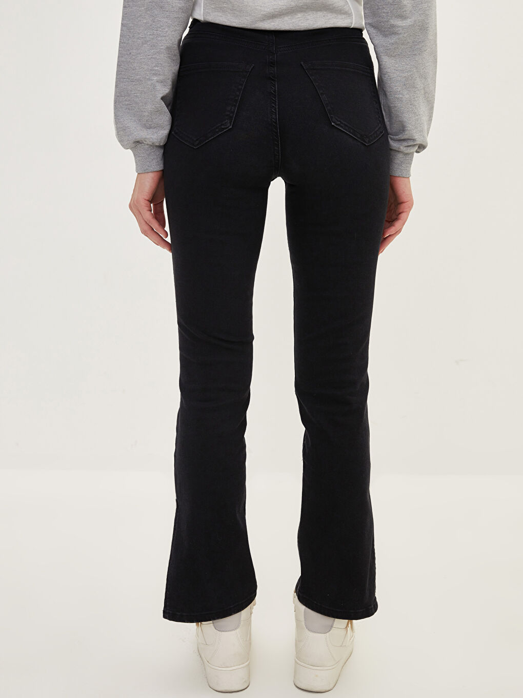 Siyah Yüksek Bel Slim Fit Cep Detaylı Kadın Rodeo Jean Pantolon-5