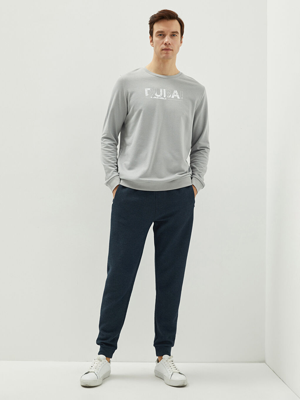 Gri Bisiklet Yaka Uzun Kollu Baskılı Erkek Sweatshirt-2