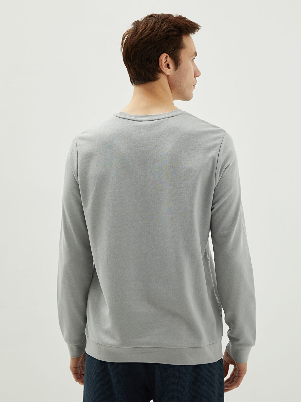 Gri Bisiklet Yaka Uzun Kollu Baskılı Erkek Sweatshirt-4