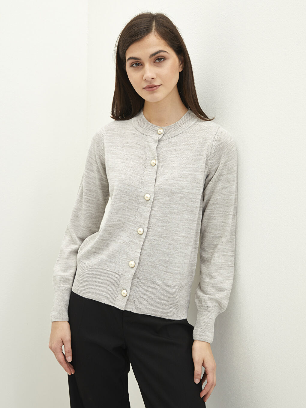 LCWAIKIKI Classic Crew Neck Plain Long Sleeve Women's Knitwear Cardigan -W1KP99Z8-S3R