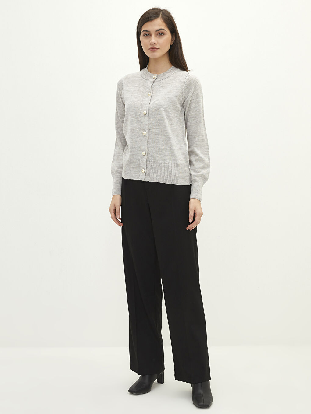 LCWAIKIKI Classic Crew Neck Plain Long Sleeve Women's Knitwear Cardigan -W1KP99Z8-S3R