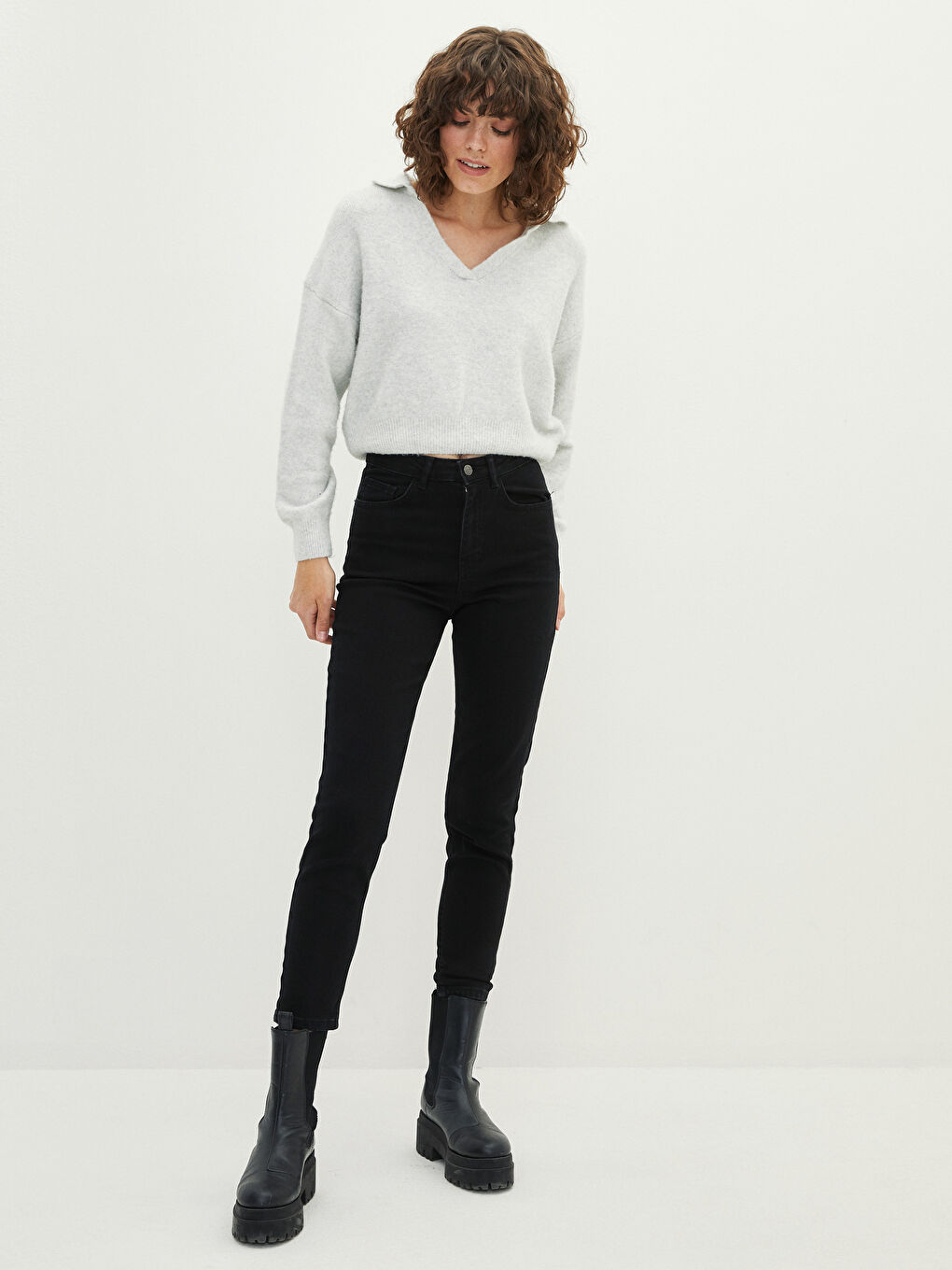 Siyah Yüksek Bel Slim Fit Cep Detaylı Kadın Rodeo Jean Pantolon-1