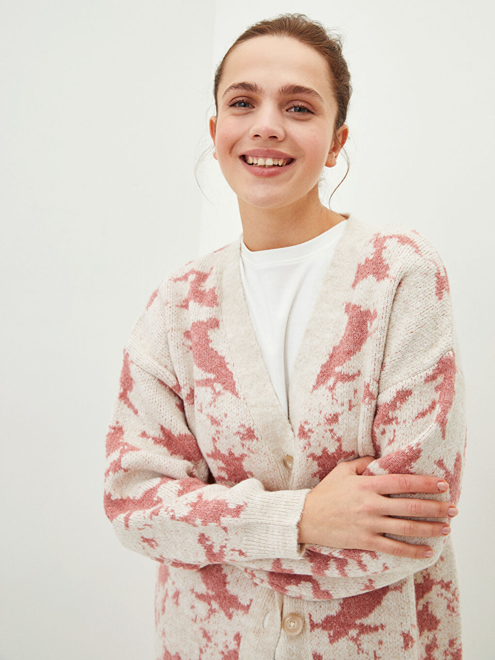 Pembe V Yaka Desenli Kadın Triko Hırka-1