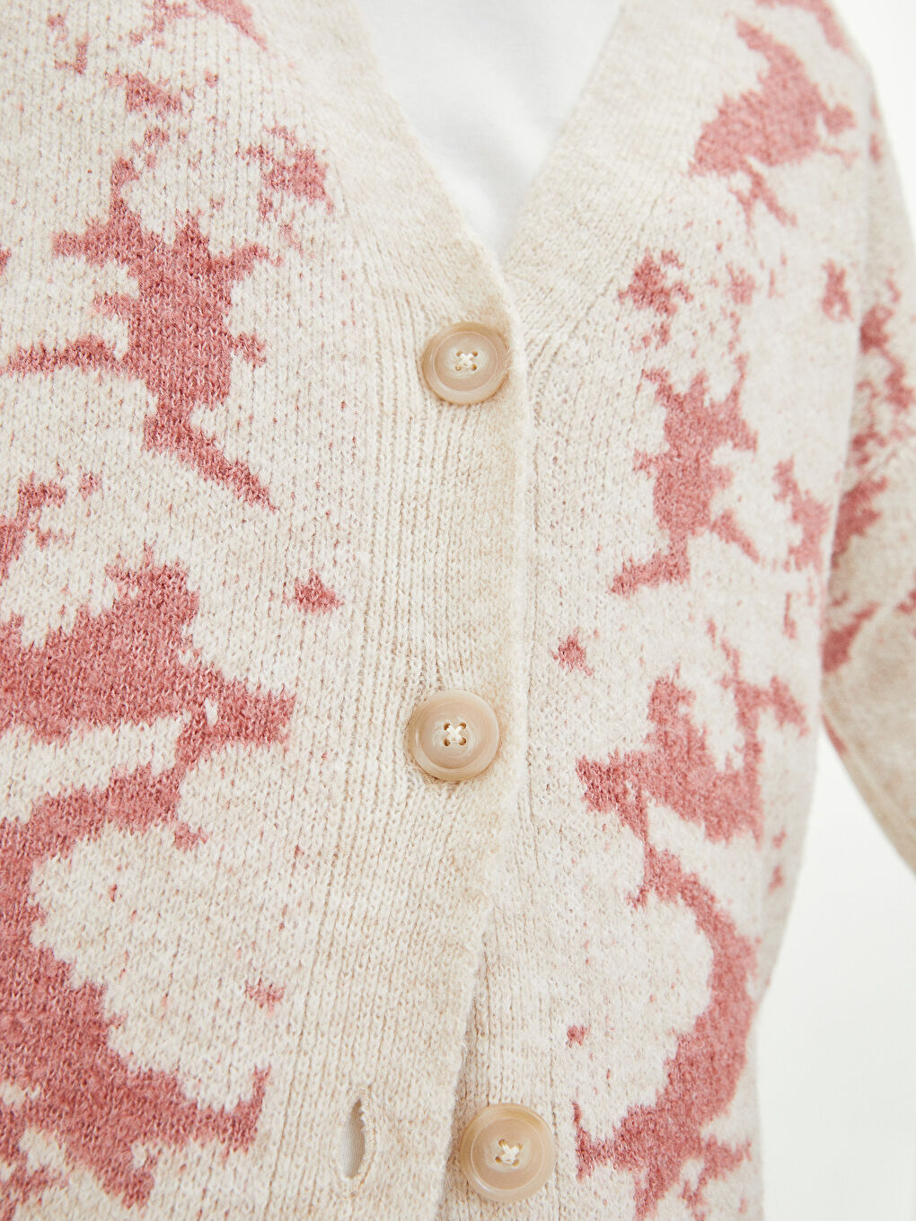 Pembe V Yaka Desenli Kadın Triko Hırka-3