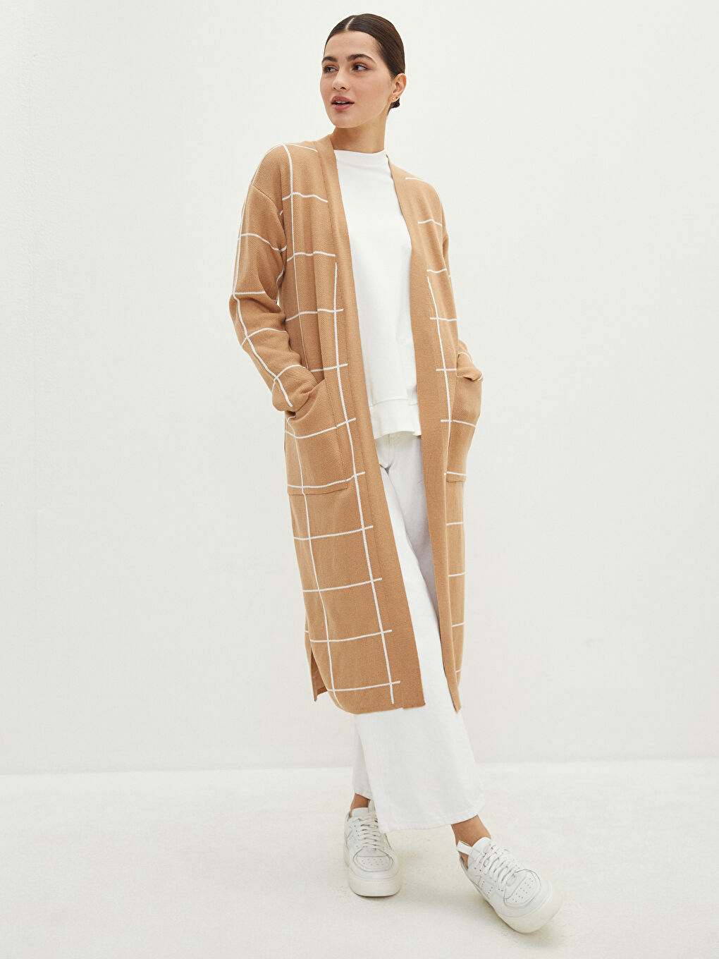 Bej Şal Yaka Ekose Uzun Kollu Kadın Triko Hırka-1